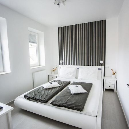 Azur Haz Viola Apartman Sárvár Εξωτερικό φωτογραφία