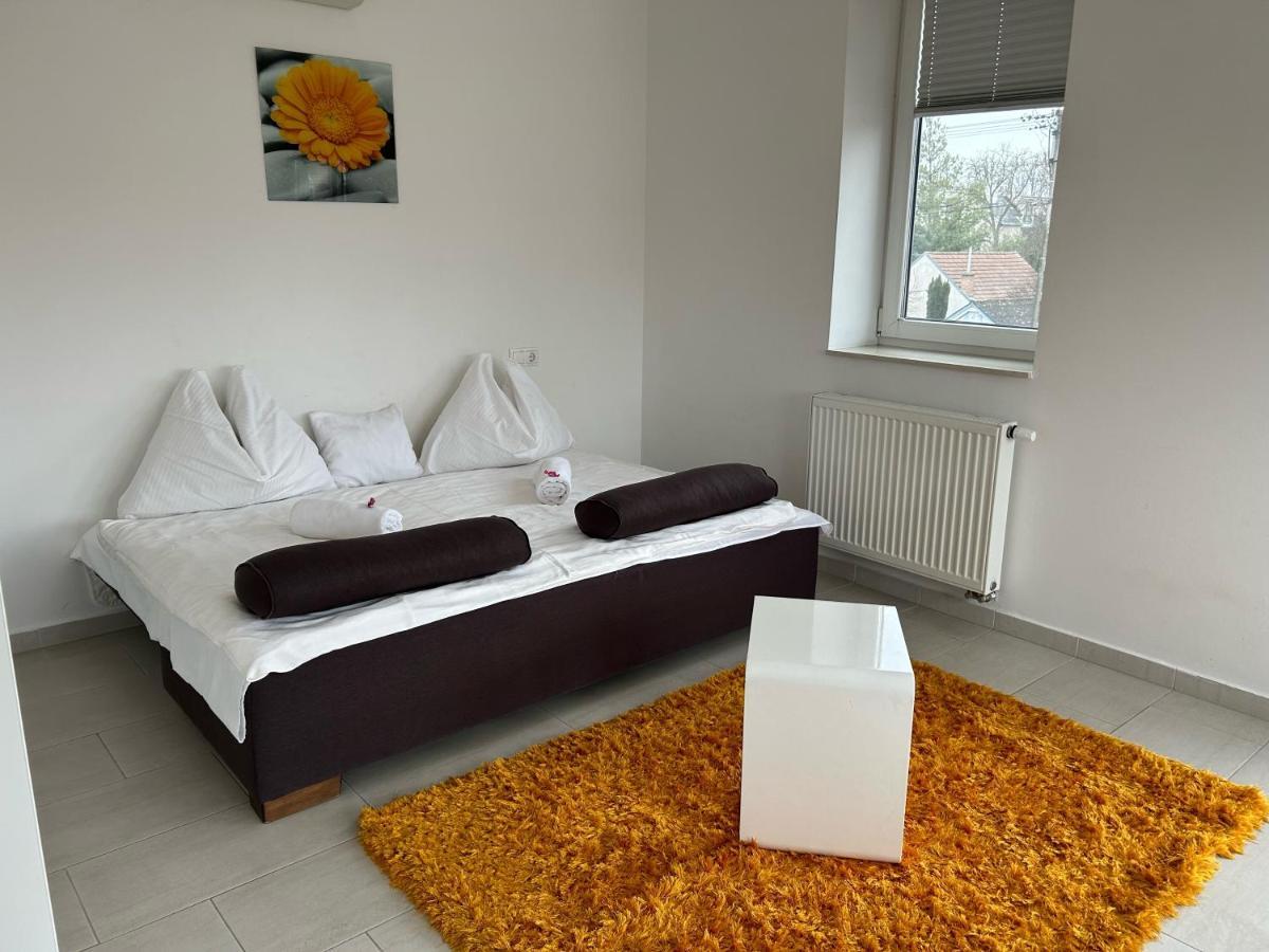 Azur Haz Viola Apartman Sárvár Εξωτερικό φωτογραφία