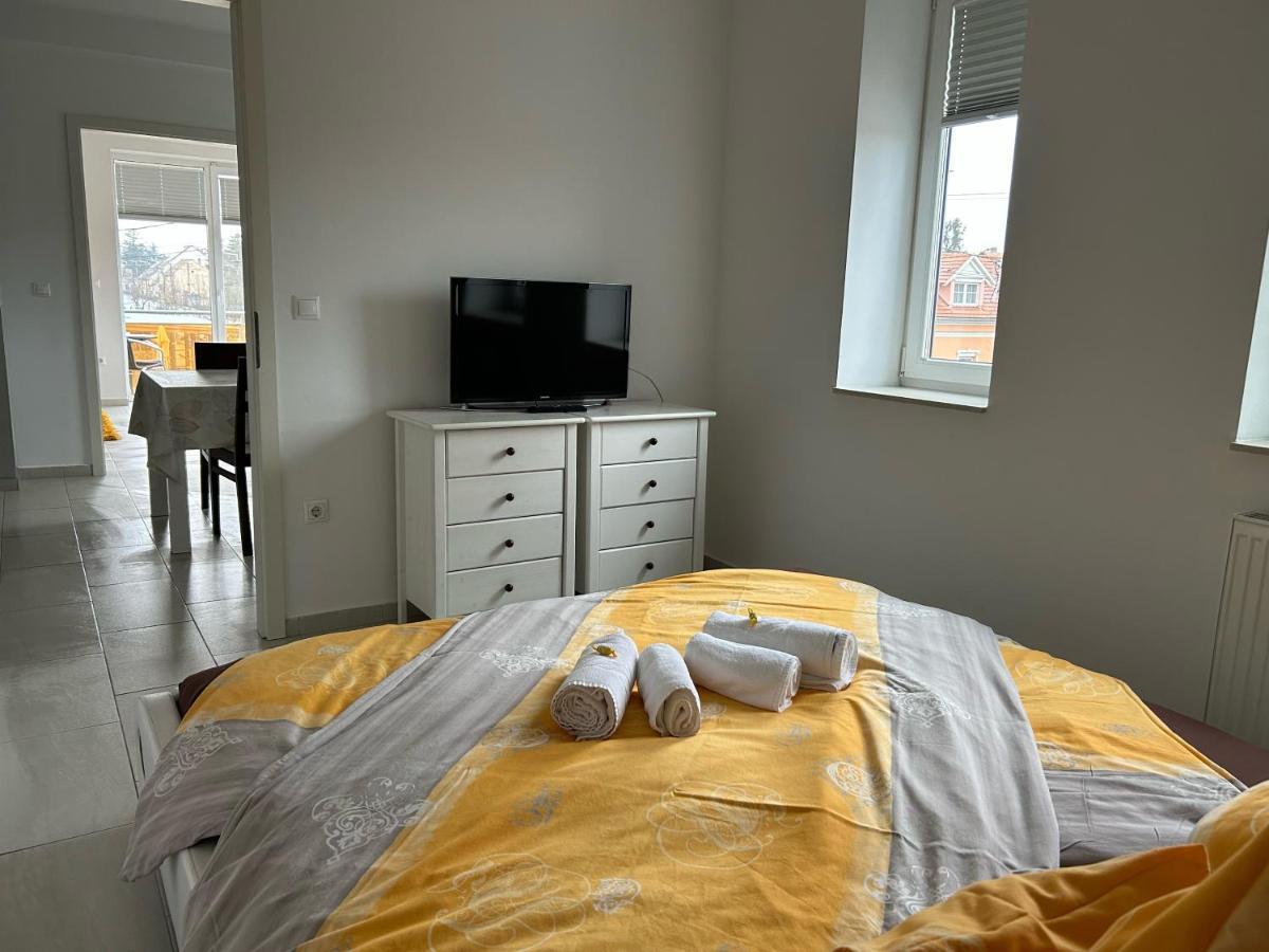 Azur Haz Viola Apartman Sárvár Εξωτερικό φωτογραφία